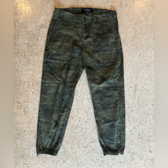 Liverpool camo cargo style pant - Picture 1 of 3